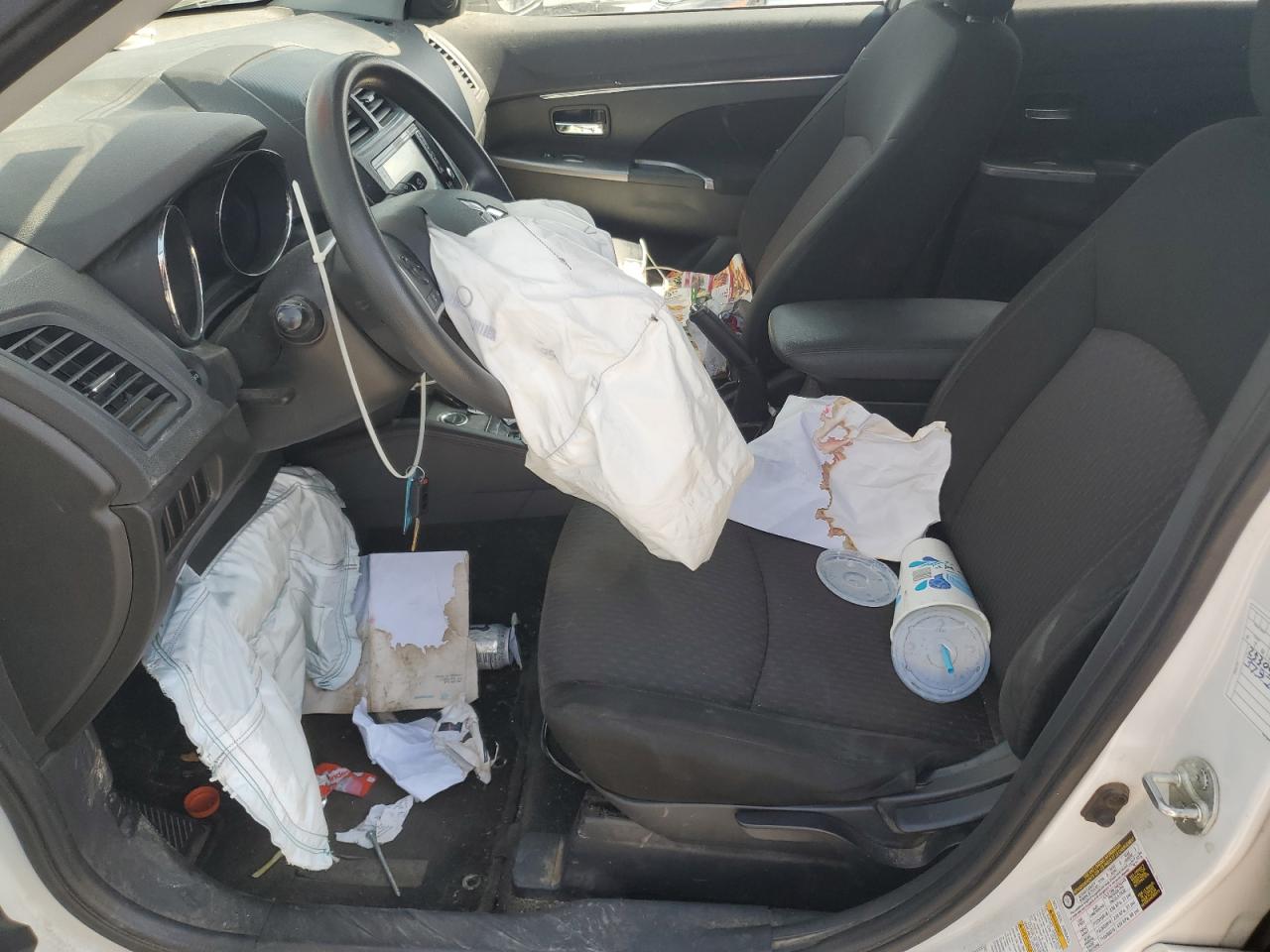 2018 Mitsubishi Outlander Sport Es VIN: JA4AR3AU3JZ013166 Lot: 81597995