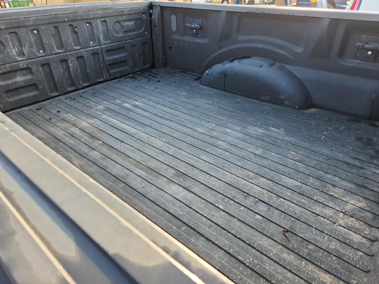 2016 Ford F150 VIN: 1FTMF1EF1GKE91213 Lot: 82100775