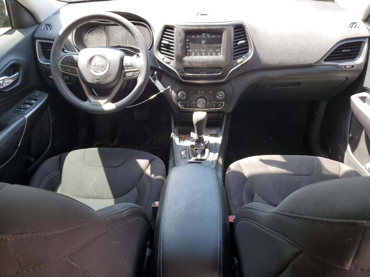 2019 Jeep Cherokee Latitude VIN: 1C4PJLCB1KD175797 Lot: 71155395