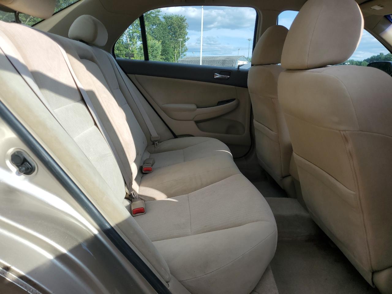 2004 Honda Accord Lx VIN: 1HGCM563X4A009841 Lot: 80165525