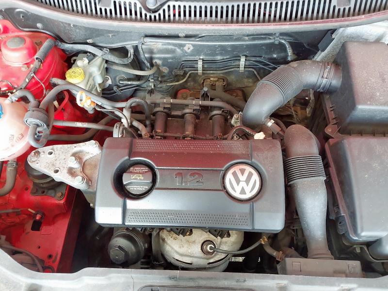 2004 VOLKSWAGEN POLO E 