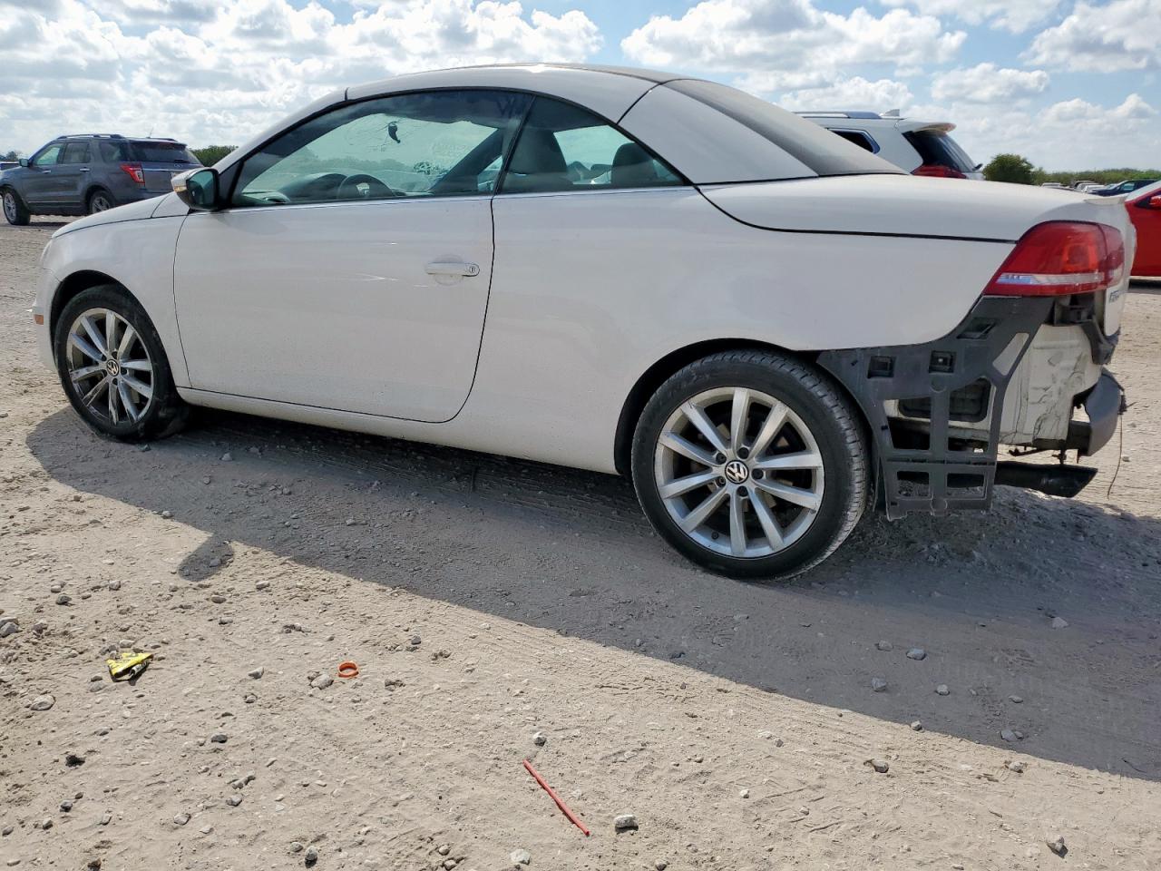 2013 Volkswagen Eos Komfort white null gasoline WVWBW8AH2DV000665 photo #3