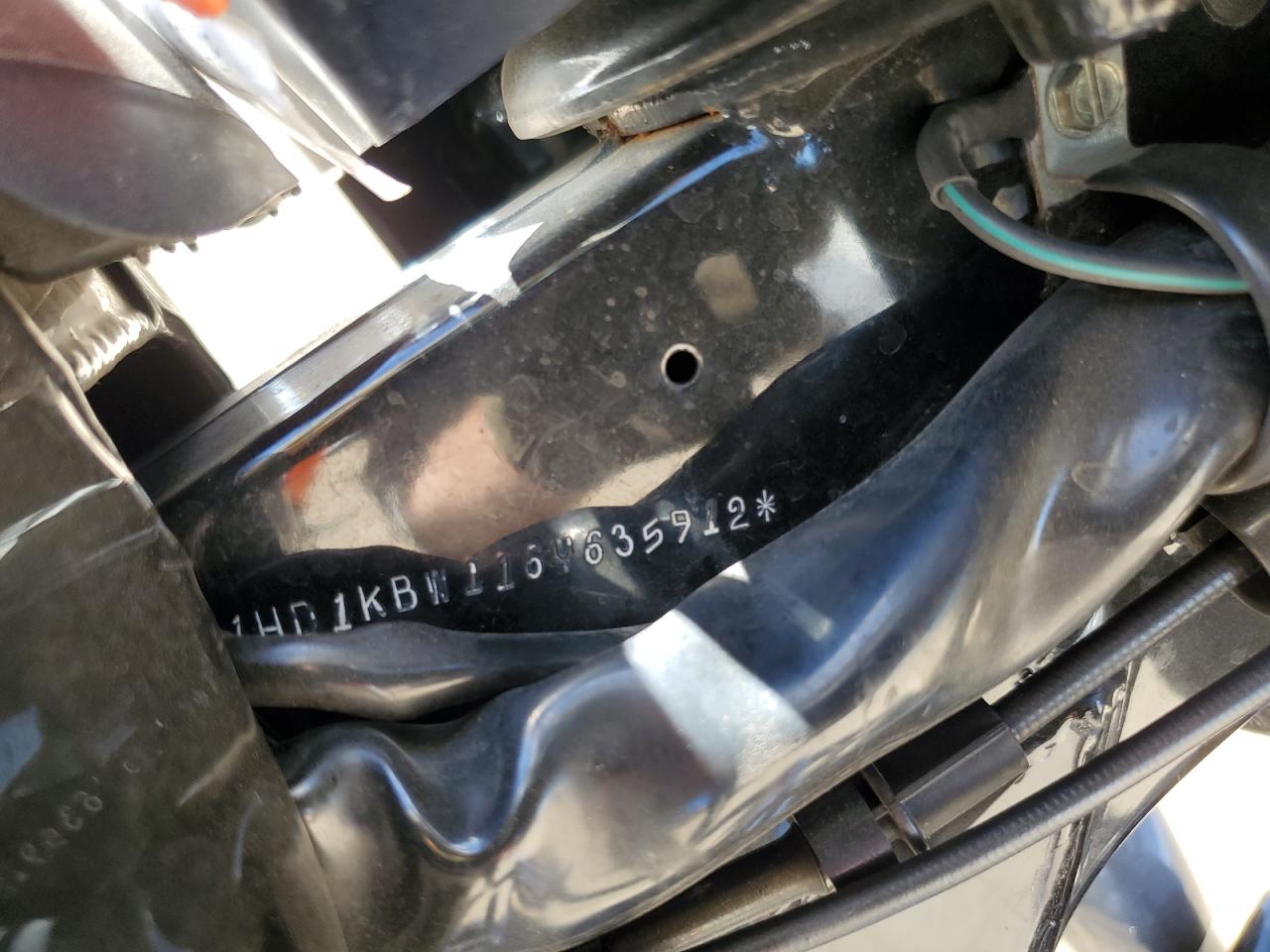 2006 Harley-Davidson Flhxi VIN: 1HD1KBW116Y635912 Lot: 72027295