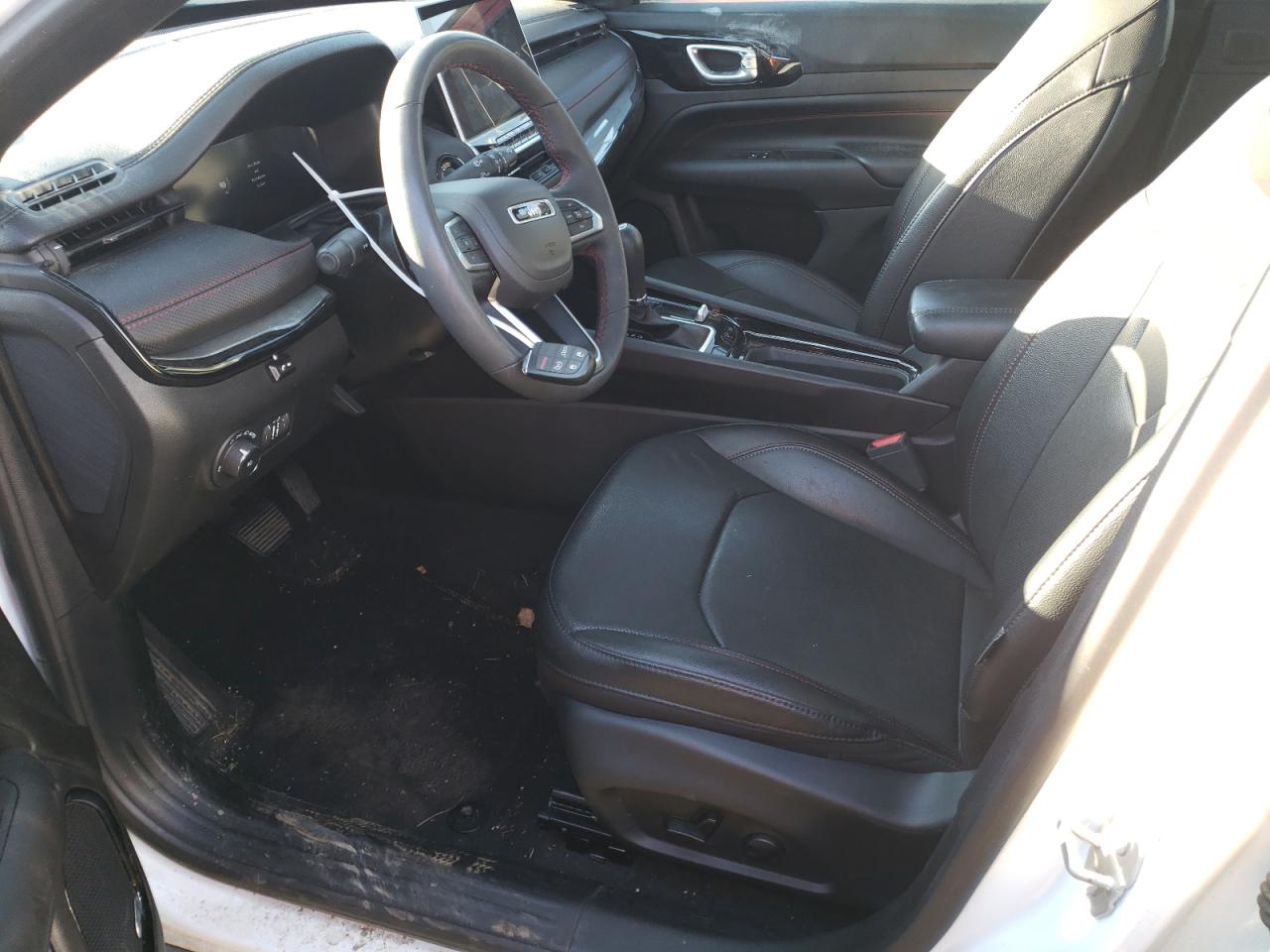 2024 Jeep Compass Trailhawk VIN: 3C4NJDDN3RT590811 Lot: 84205865