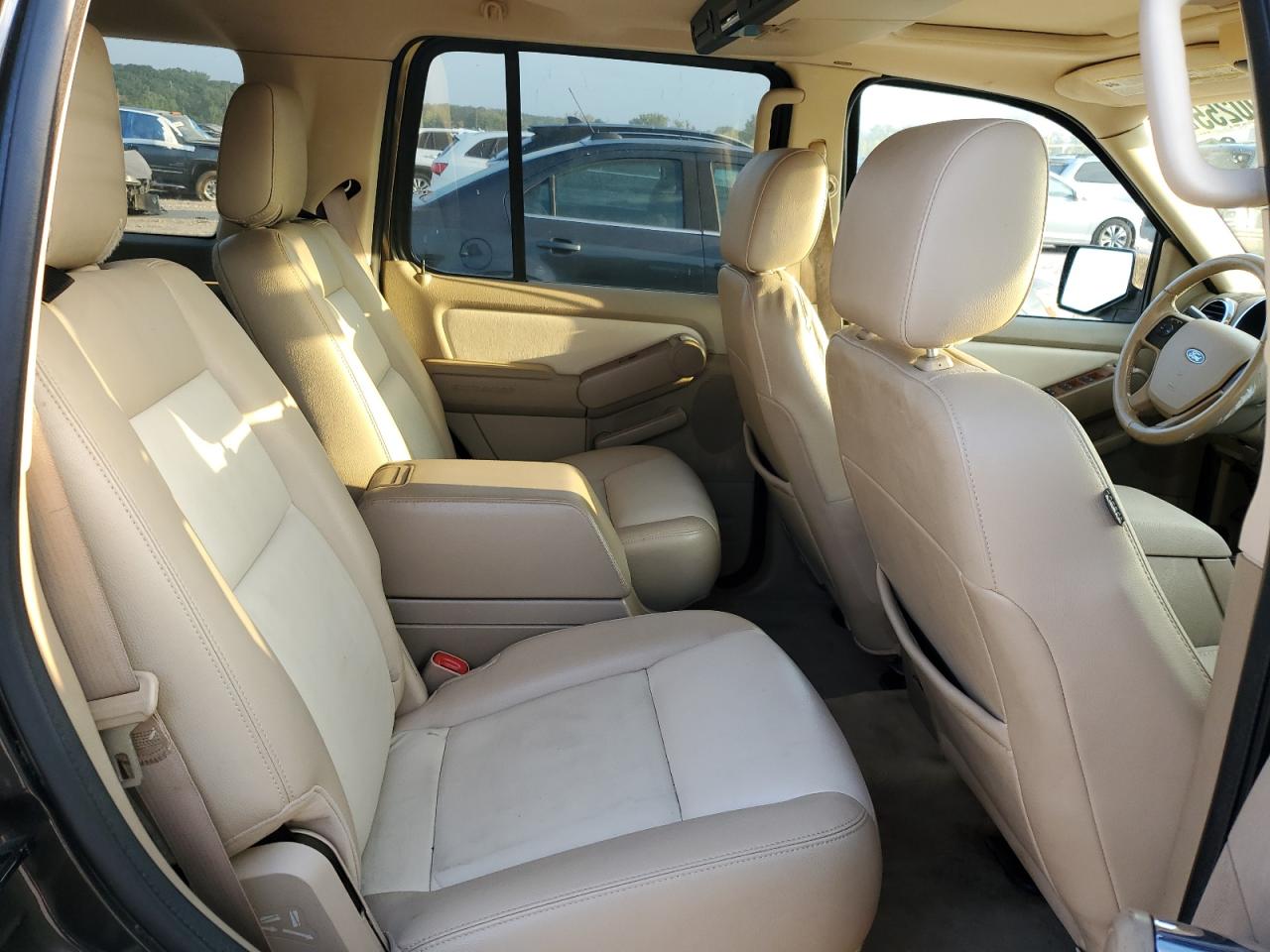 2007 Ford Explorer Eddie Bauer VIN: 1FMEU74857UB87754 Lot: 80800255