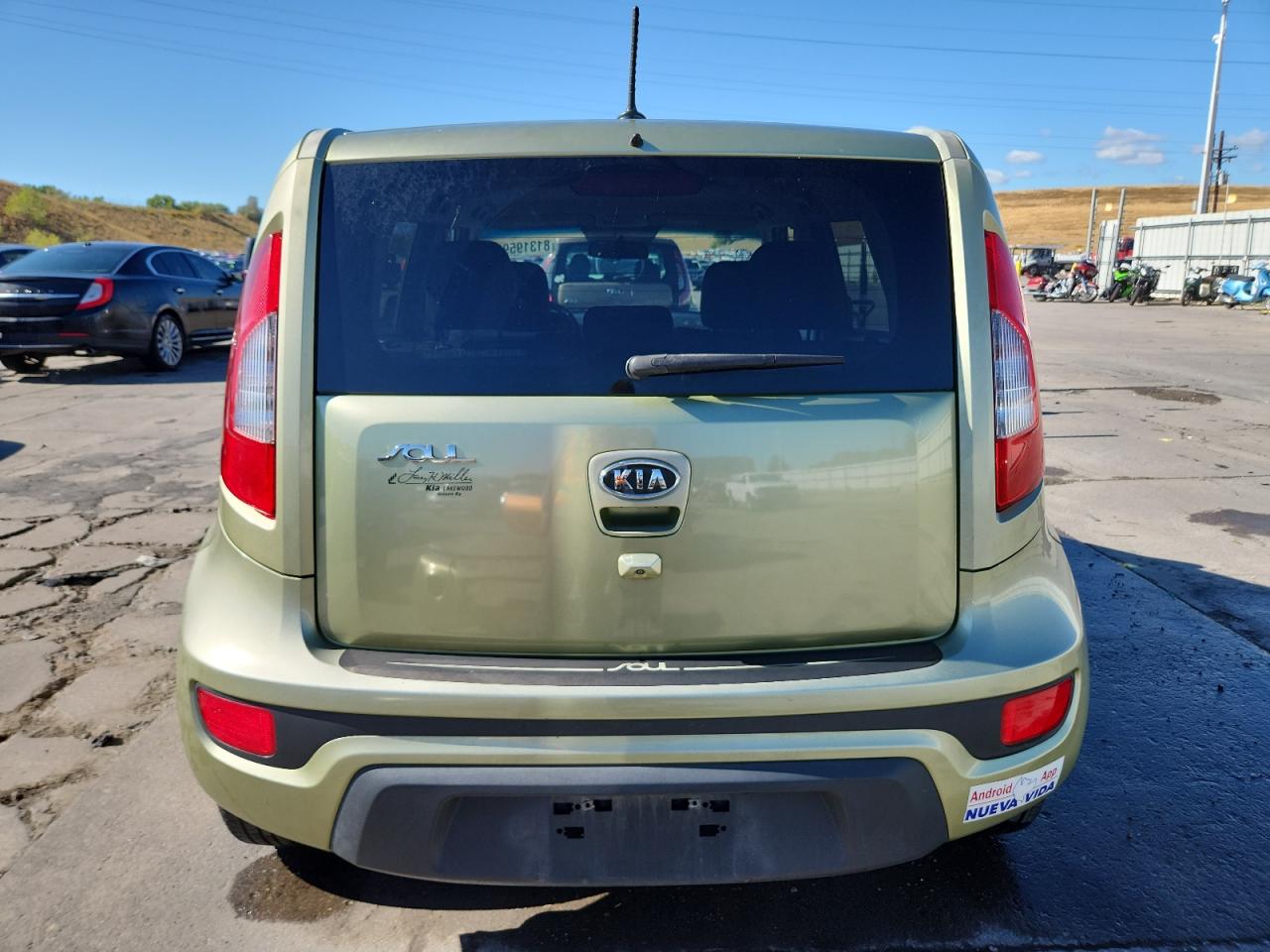 2012 Kia Soul + VIN: KNDJT2A62C7423748 Lot: 81319595