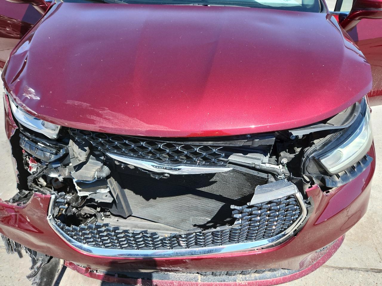 2022 Chrysler Pacifica Hybrid Touring L VIN: 2C4RC1L78NR156149 Lot: 84203635