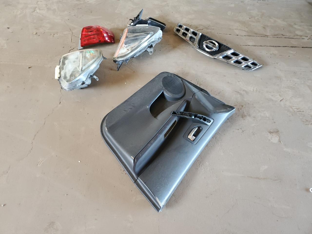 2015 Nissan Rogue Select S VIN: JN8AS5MV1FW261911 Lot: 84050415