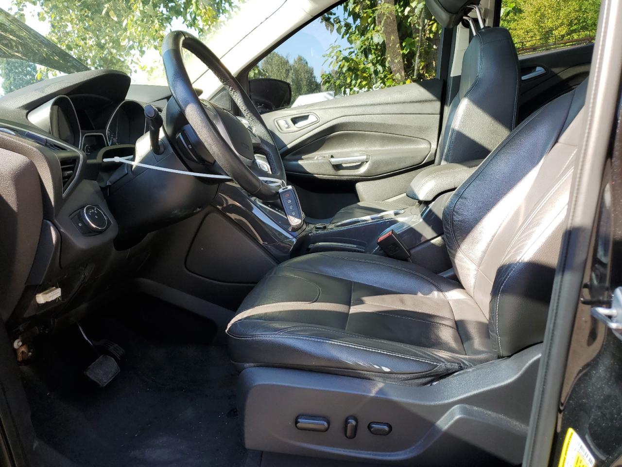 2013 Ford Escape Titanium VIN: 1FMCU9J98DUA72383 Lot: 81779225