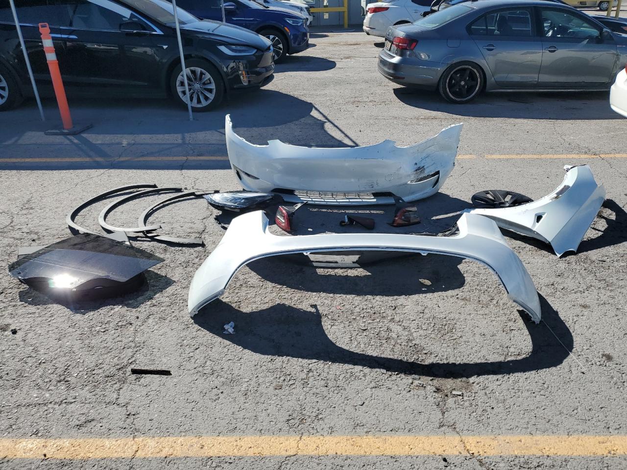 2025 Tesla Model Y VIN: 7SAYGDED0SF317009 Lot: 81334365