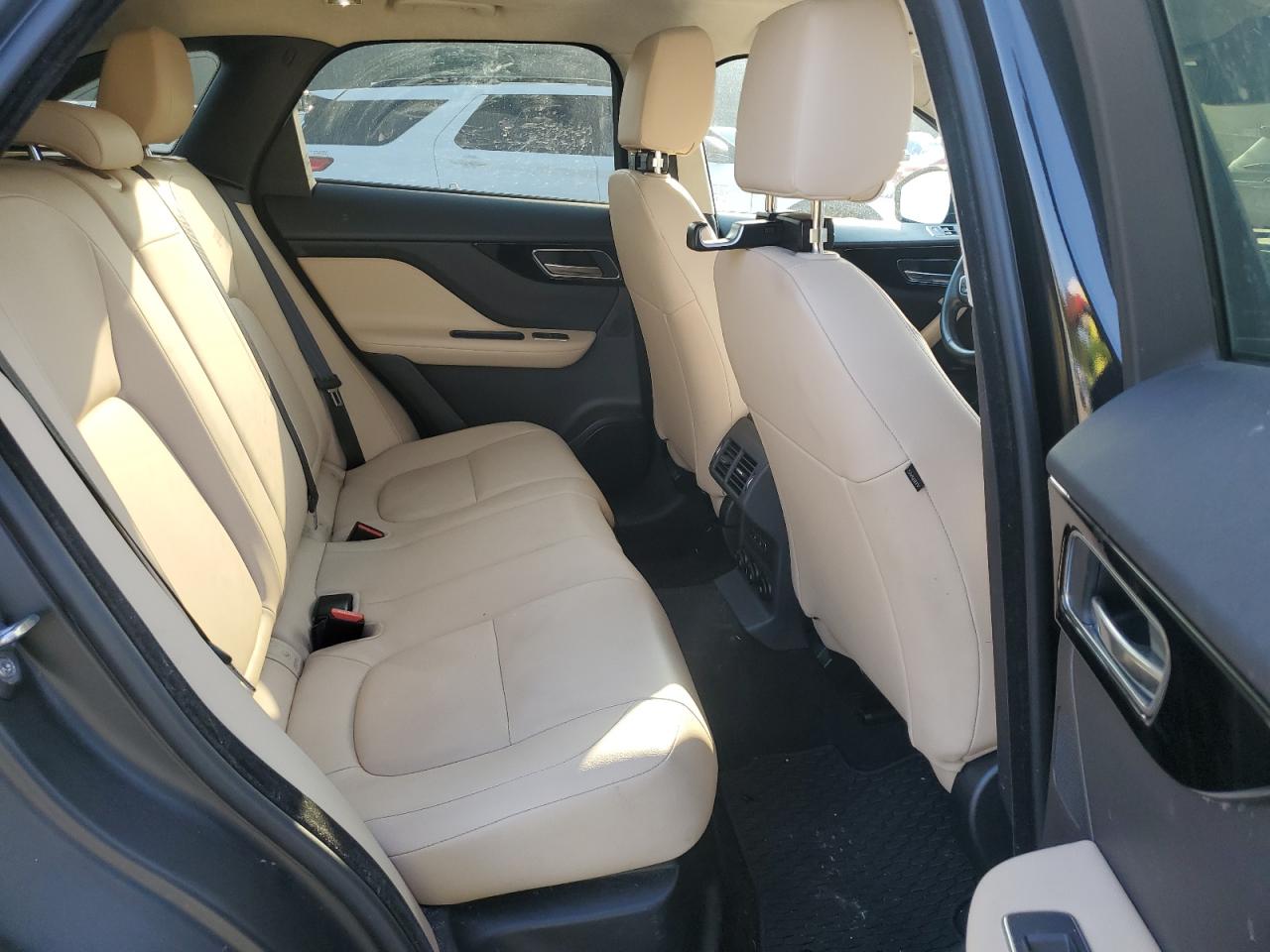 2019 Jaguar F-Pace Premium VIN: SADCJ2FX9KA616629 Lot: 70823655