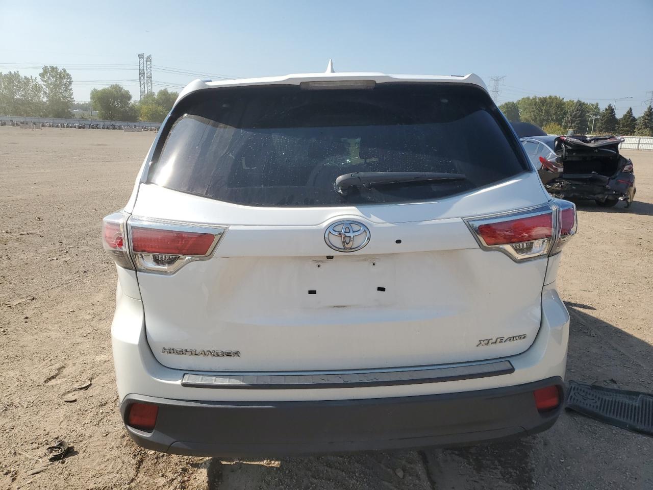 2016 Toyota Highlander Xle VIN: 5TDJKRFH9GS349133 Lot: 81045995