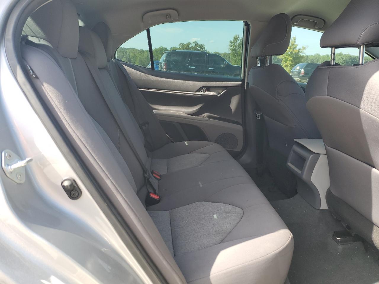 2022 Toyota Camry Le VIN: 4T1C11AK0NU039425 Lot: 80281705