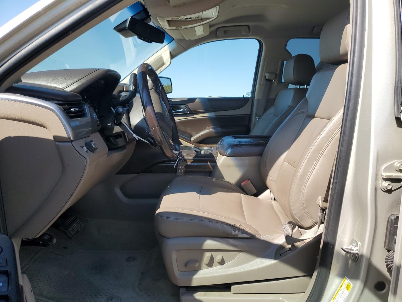 2015 Chevrolet Tahoe C1500 Lt VIN: 1GNSCBKC1FR256372 Lot: 84628615