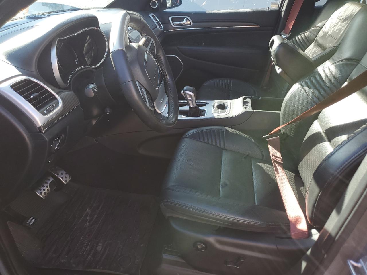 2019 Jeep Grand Cherokee Srt-8 VIN: 1C4RJFDJ7KC816330 Lot: 70982655