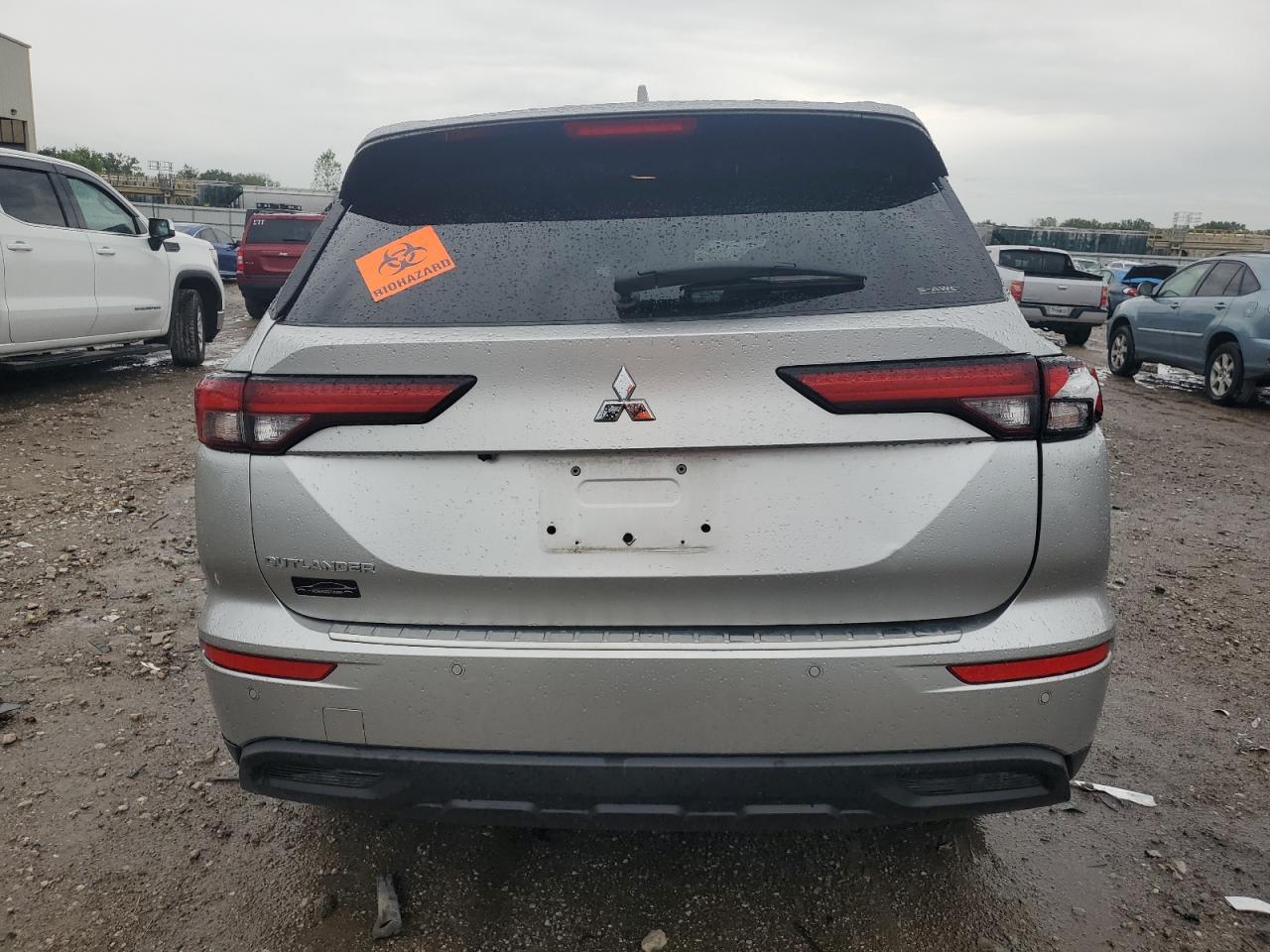 2022 Mitsubishi Outlander Es VIN: JA4J4TA86NZ045620 Lot: 83754385