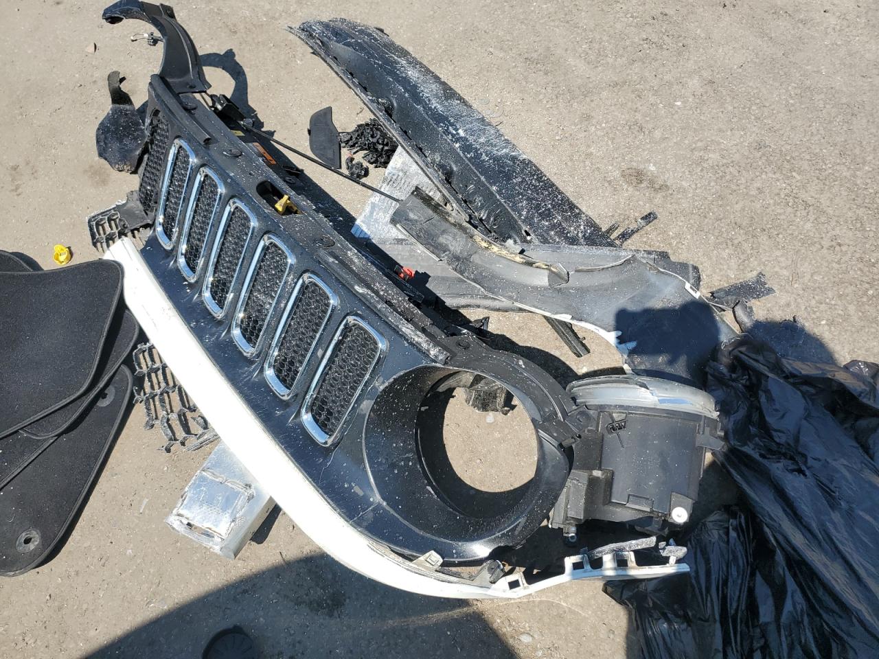 2016 Jeep Renegade Latitude VIN: ZACCJABT4GPD12172 Lot: 80801855