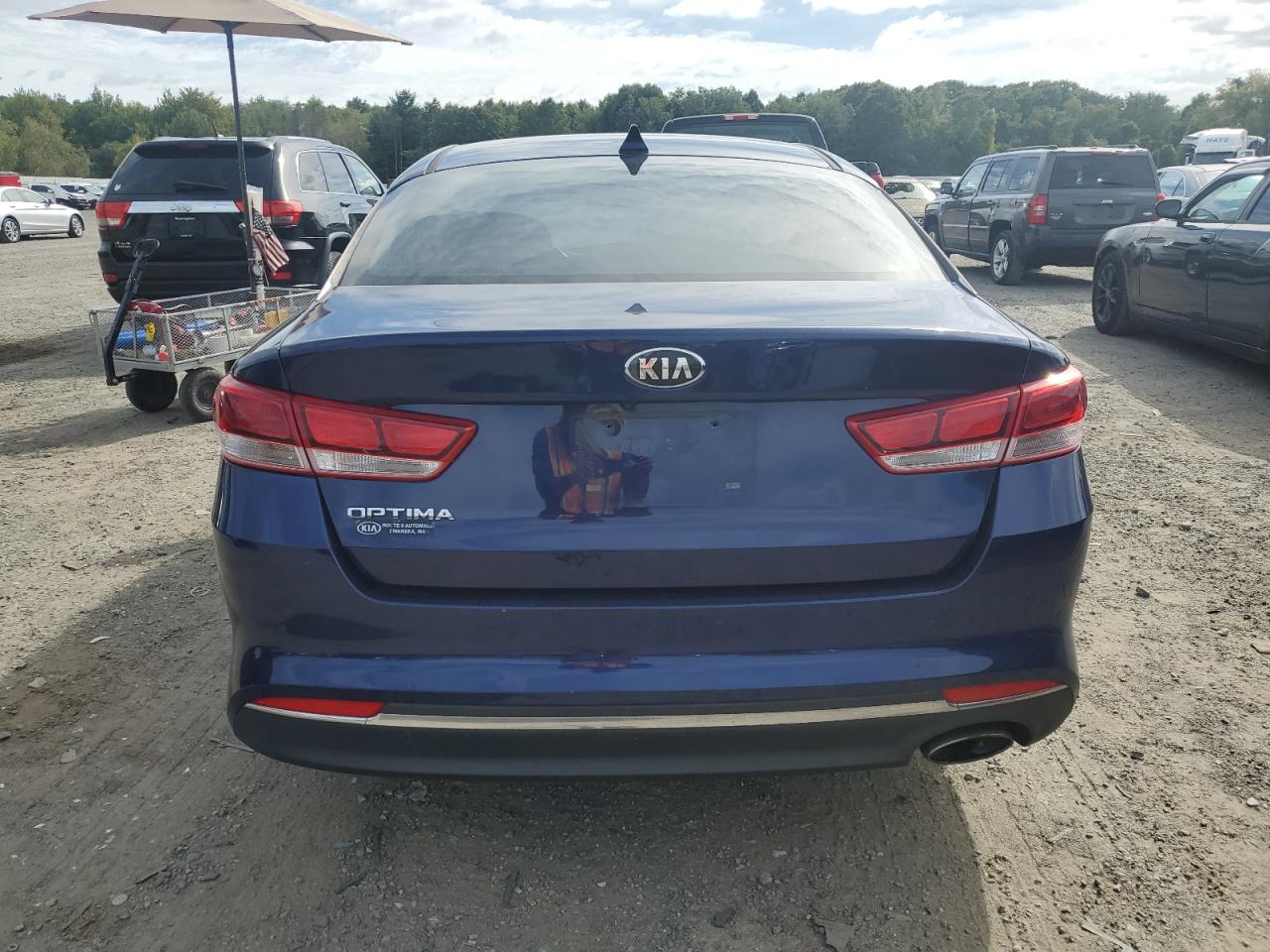 2018 Kia Optima Lx VIN: 5XXGT4L33JG267247 Lot: 71951625