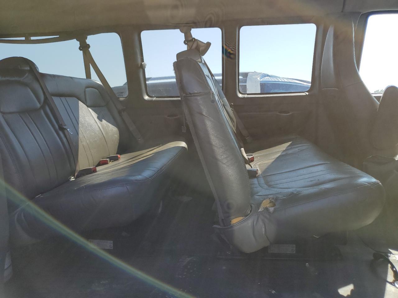 2019 Chevrolet Express G3500 Ls VIN: 1GAZGNFP8K1364709 Lot: 72090845