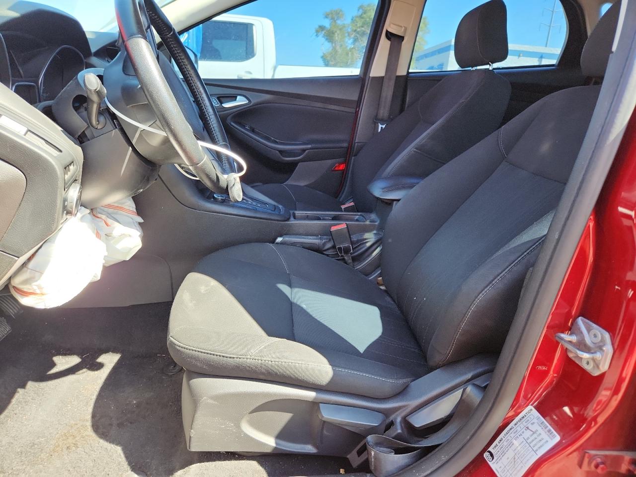 2016 Ford Focus Se VIN: 1FADP3K27GL306026 Lot: 71700515