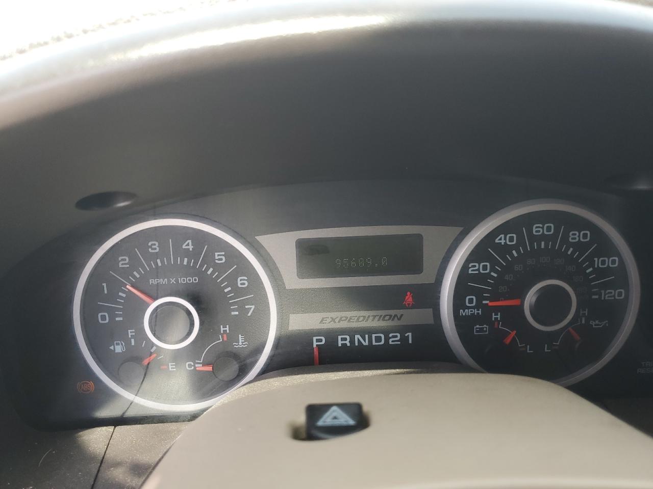 2006 Ford Expedition Eddie Bauer VIN: 1FMFU17526LA81673 Lot: 71643315