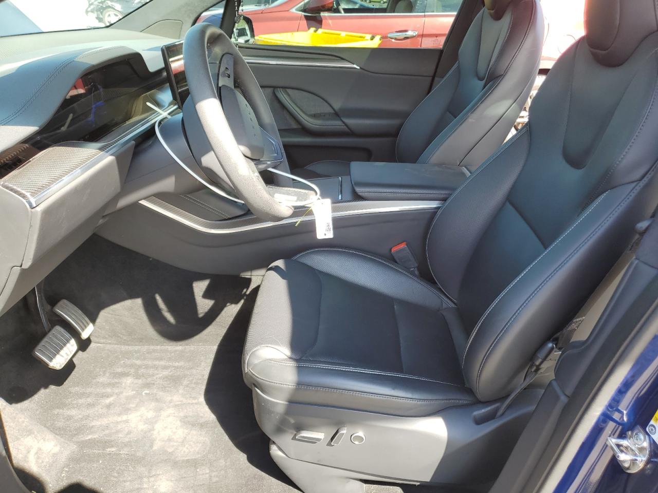 2022 Tesla Model X VIN: 7SAXCBE67NF335105 Lot: 80842065