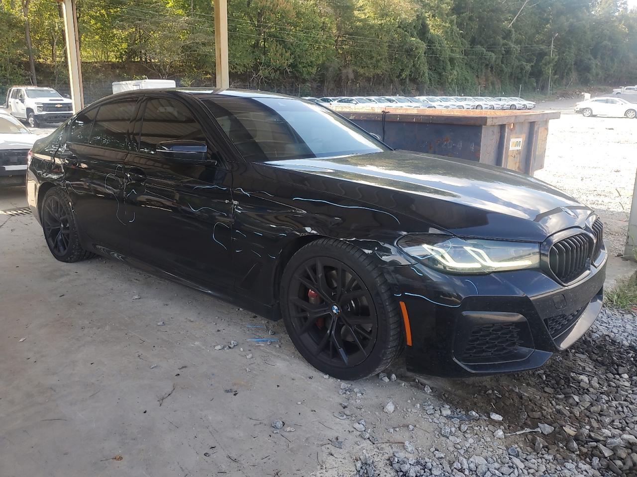 Фото: WBA53BH00NCJ43210