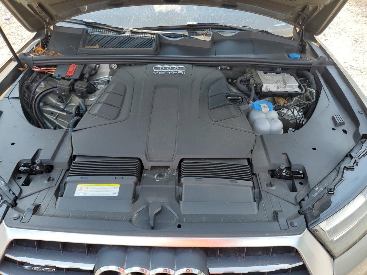 2017 Audi Q7 Prestige VIN: WA1VAAF73HD022067 Lot: 81181875