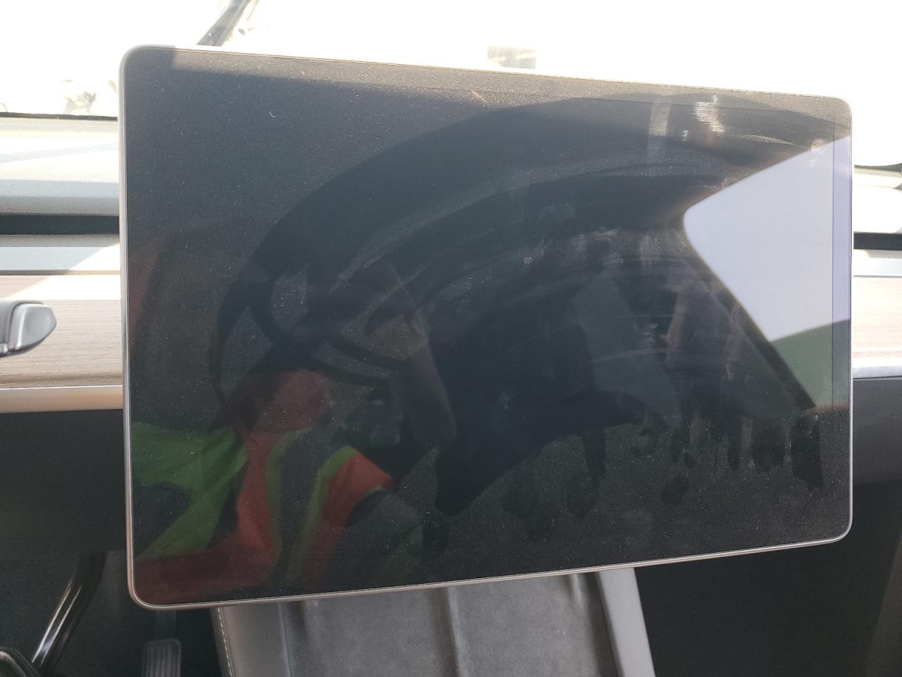 2024 Tesla Model Y VIN: 7SAYGDED8RF158217 Lot: 69256675