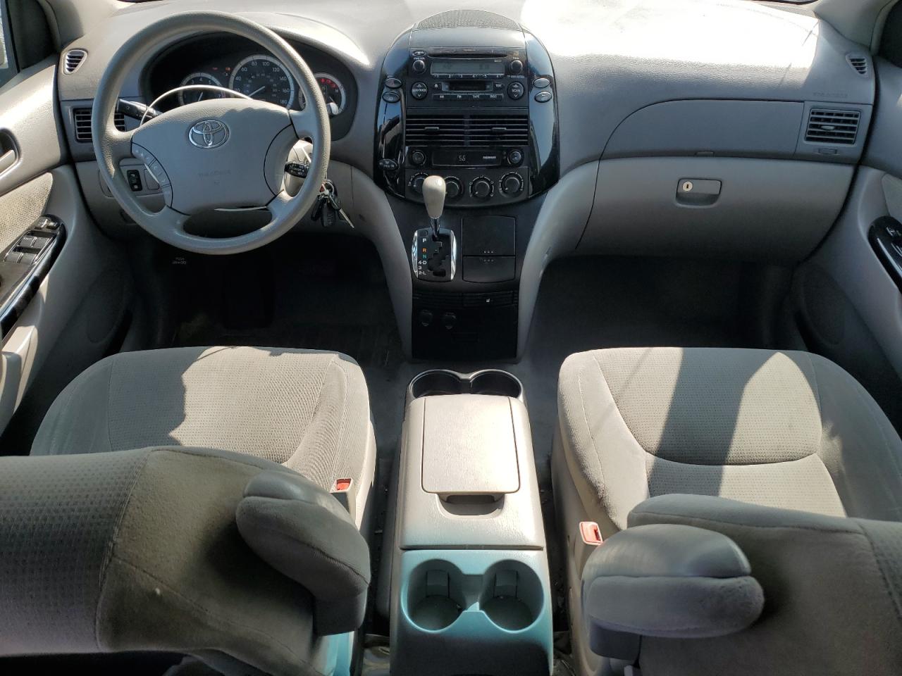 2004 Toyota Sienna Ce VIN: 5TDZA23C74S013725 Lot: 80157655