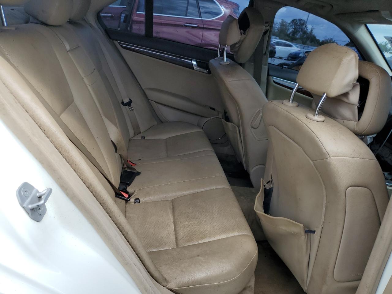 2011 Mercedes-Benz C 300 VIN: WDDGF5EB1BR160980 Lot: 84761825