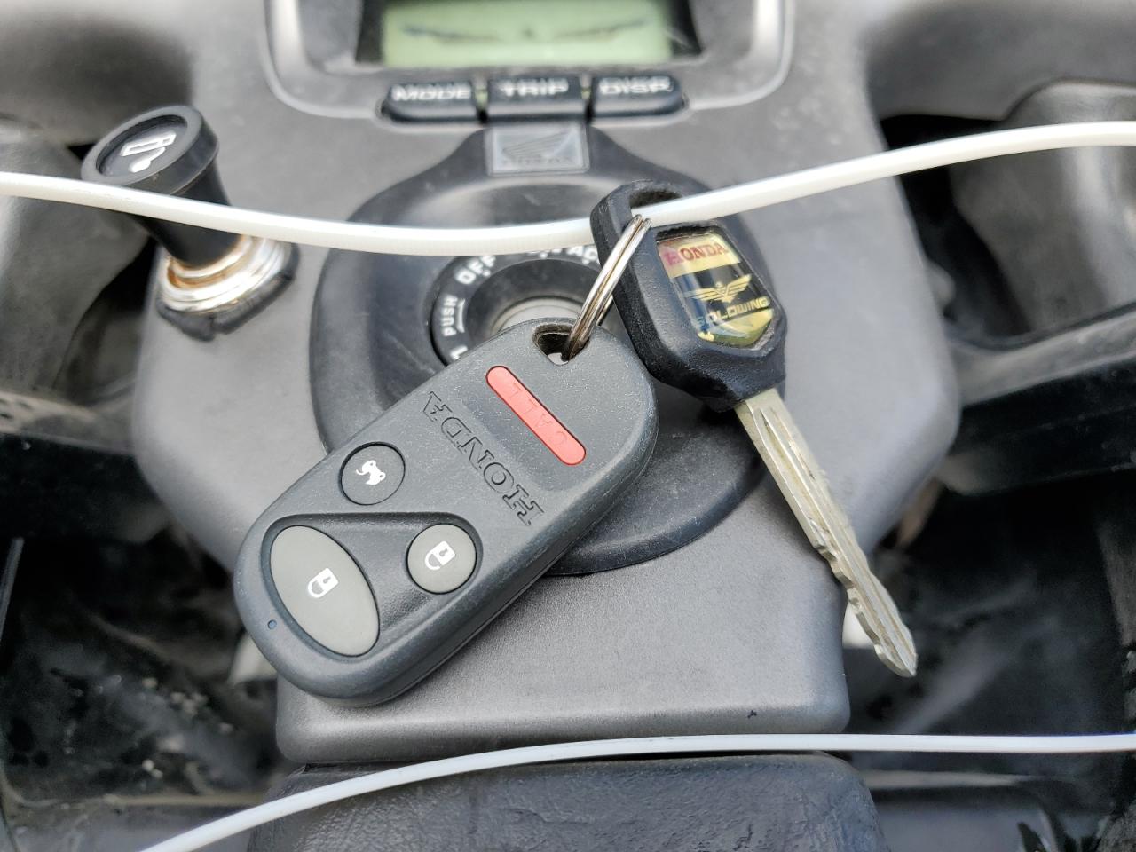 2001 Honda Gl1800 VIN: 1HFSC47001A004287 Lot: 70821415