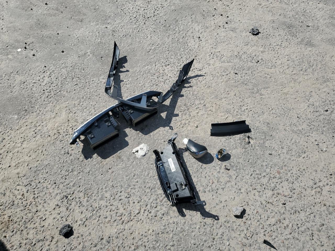 2015 Nissan Murano S VIN: 5N1AZ2MG4FN213134 Lot: 71134135