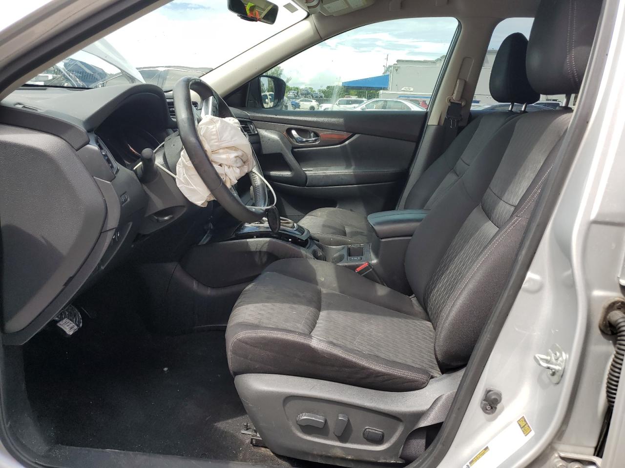 2018 Nissan Rogue S VIN: JN8AT2MT7JW491617 Lot: 83773655