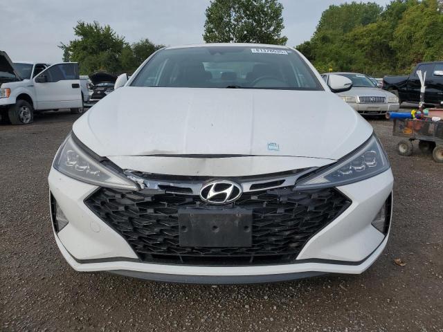  HYUNDAI ELANTRA 2019 Белы