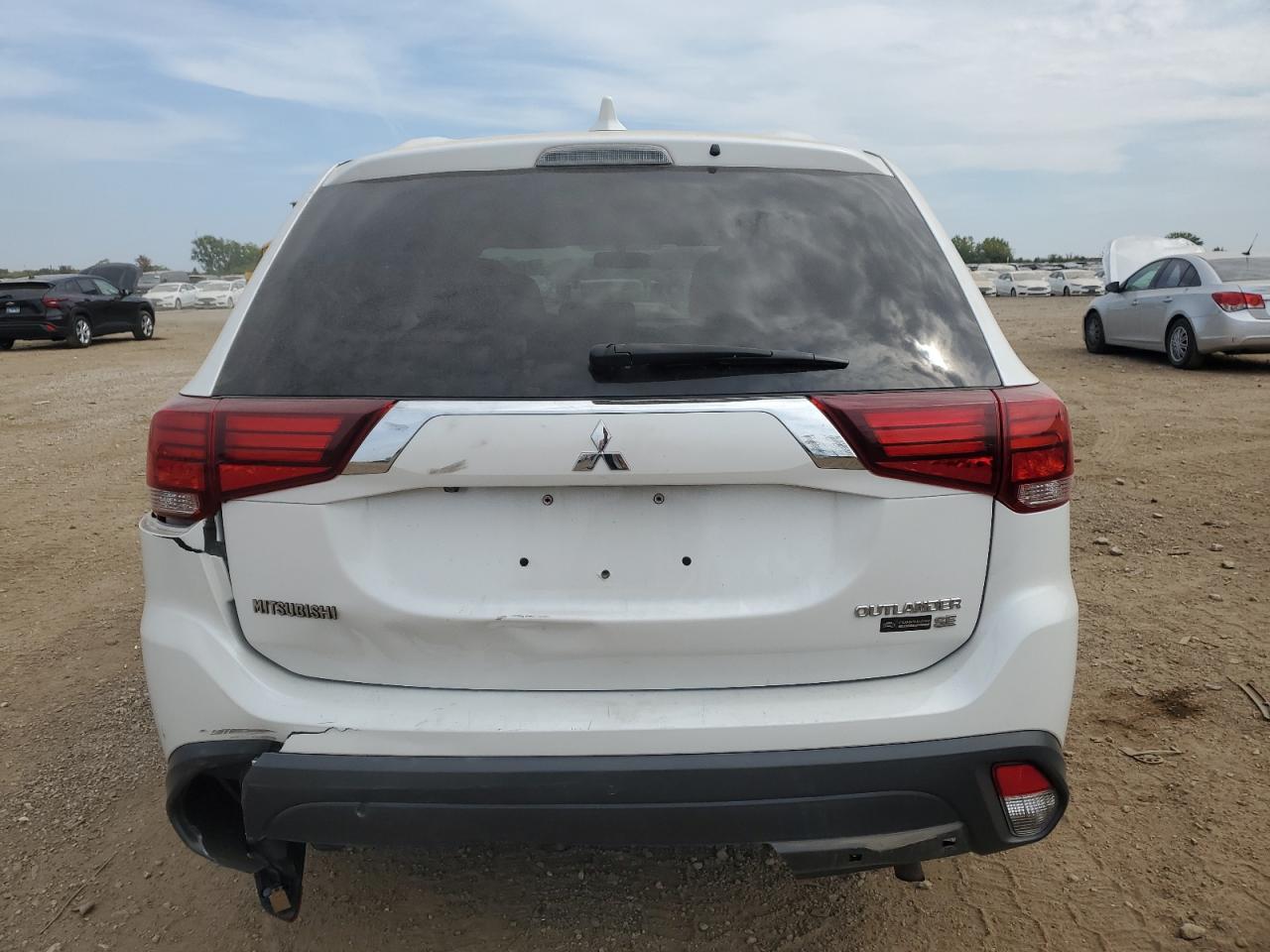2018 Mitsubishi Outlander Se VIN: JA4AD3A34JZ000335 Lot: 81208565