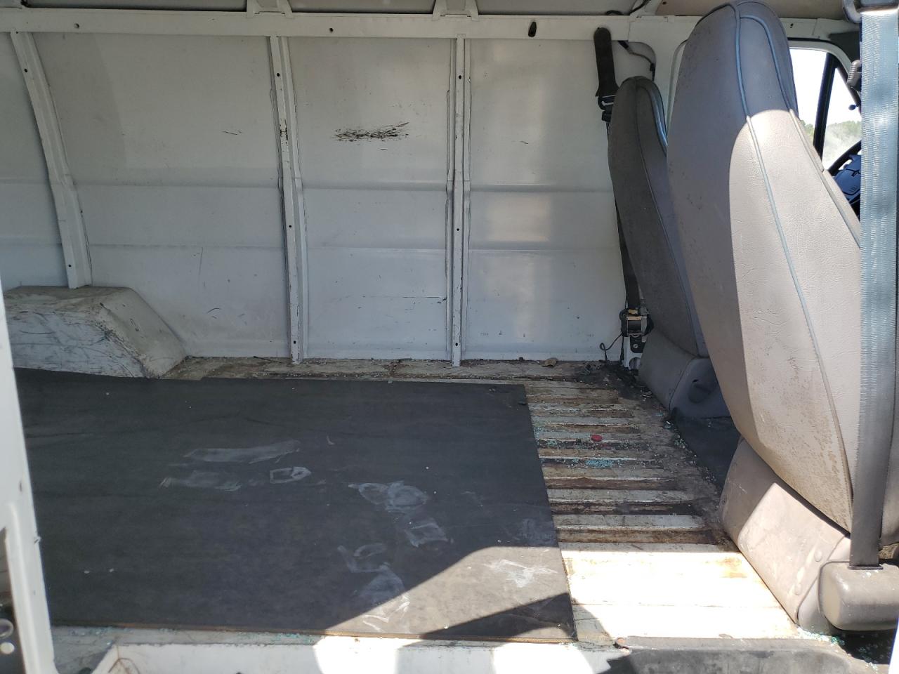 1996 Dodge Ram Van B2500 VIN: 2B7HB21YXTK153713 Lot: 70463315