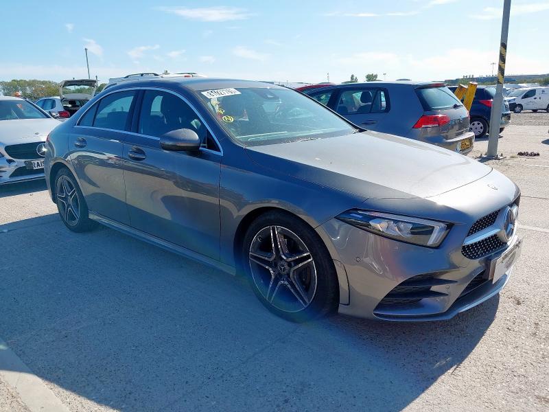2019 MERCEDES-BENZ A 180 AMG LINE EXECUTIVE 