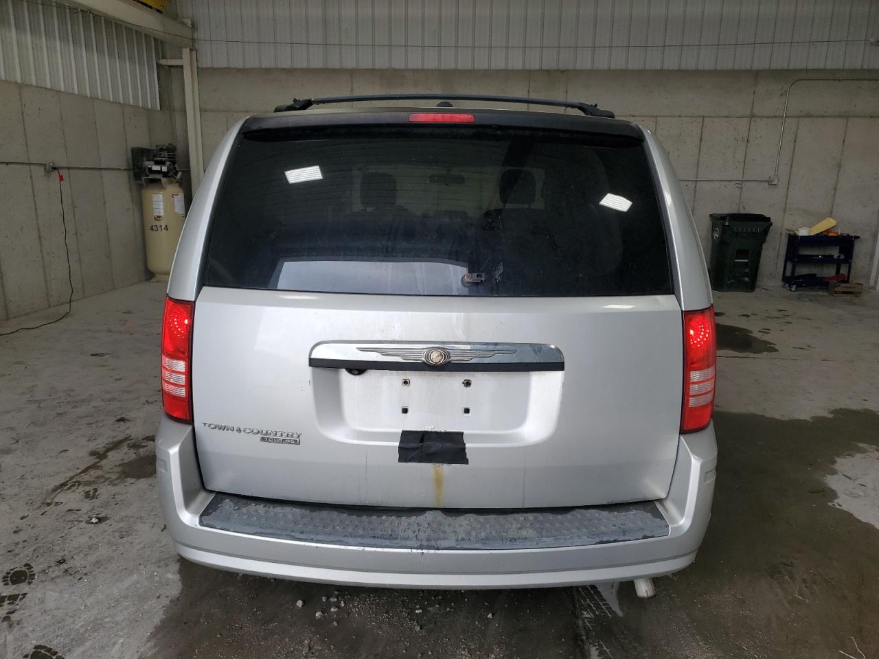 2008 Chrysler Town & Country Touring VIN: 2A8HR54P78R834175 Lot: 81636385