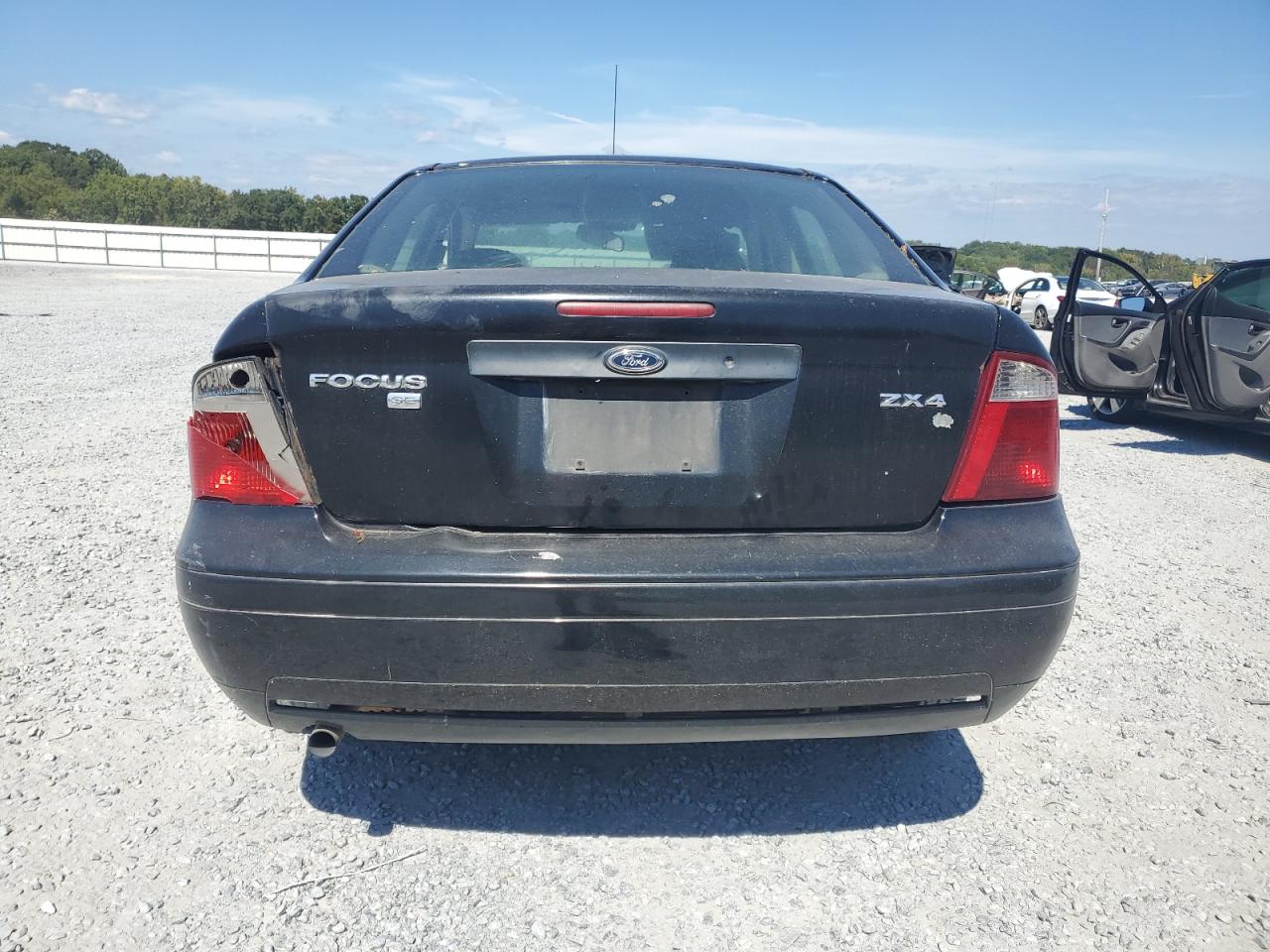 2005 Ford Focus Zx4 VIN: 1FAFP34N35W179514 Lot: 81285445