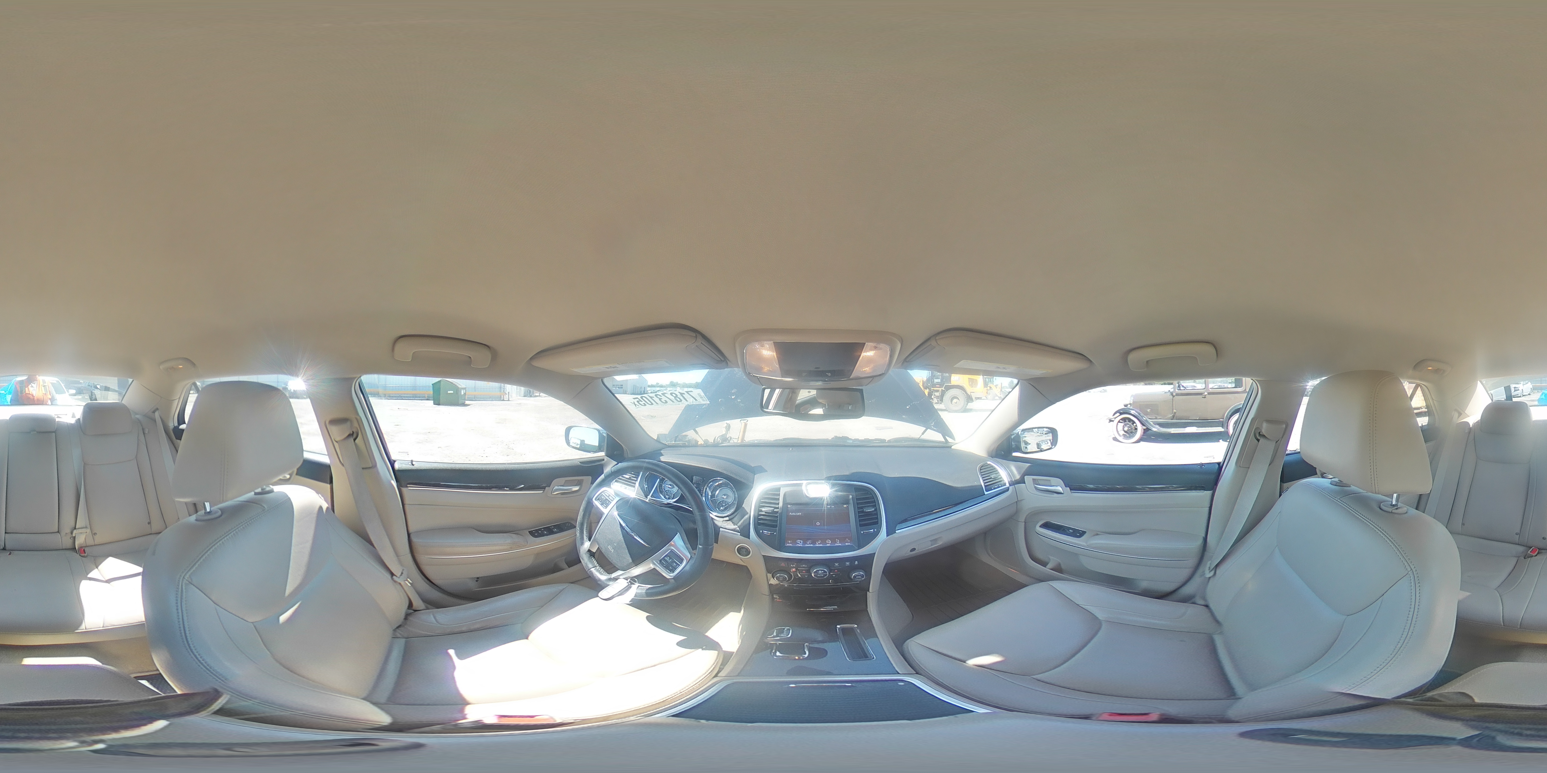 2012 Chrysler 300 Limited VIN: 2C3CCAHG2CH208218 Lot: 71873105