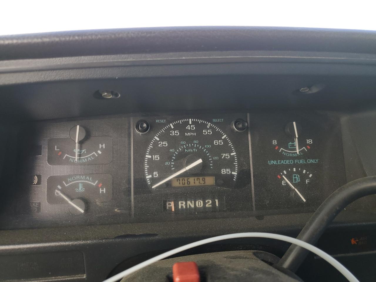 1994 Ford Econoline E250 Van VIN: 1FTHE24H9RHB89469 Lot: 83867765