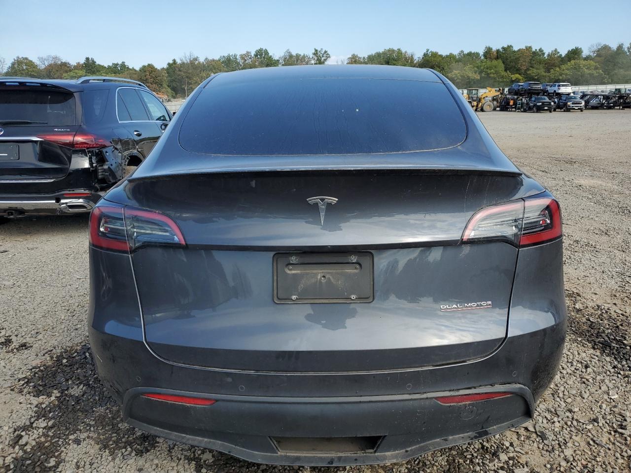 2021 Tesla Model Y VIN: 5YJYGDEFXMF268810 Lot: 70254575