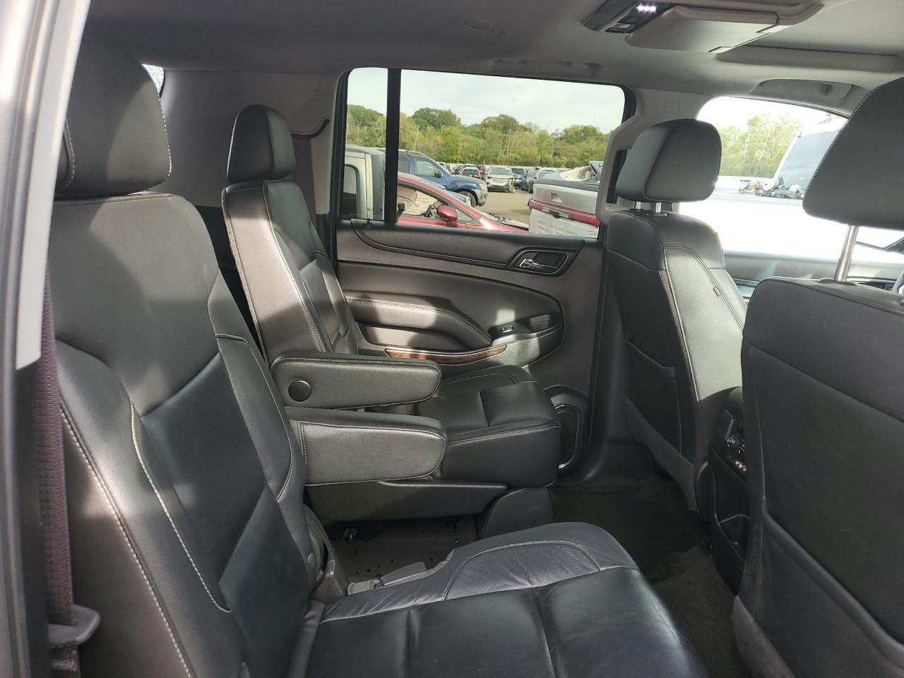 2016 Chevrolet Suburban K1500 Lt VIN: 1GNSKHKC0GR418144 Lot: 84357785