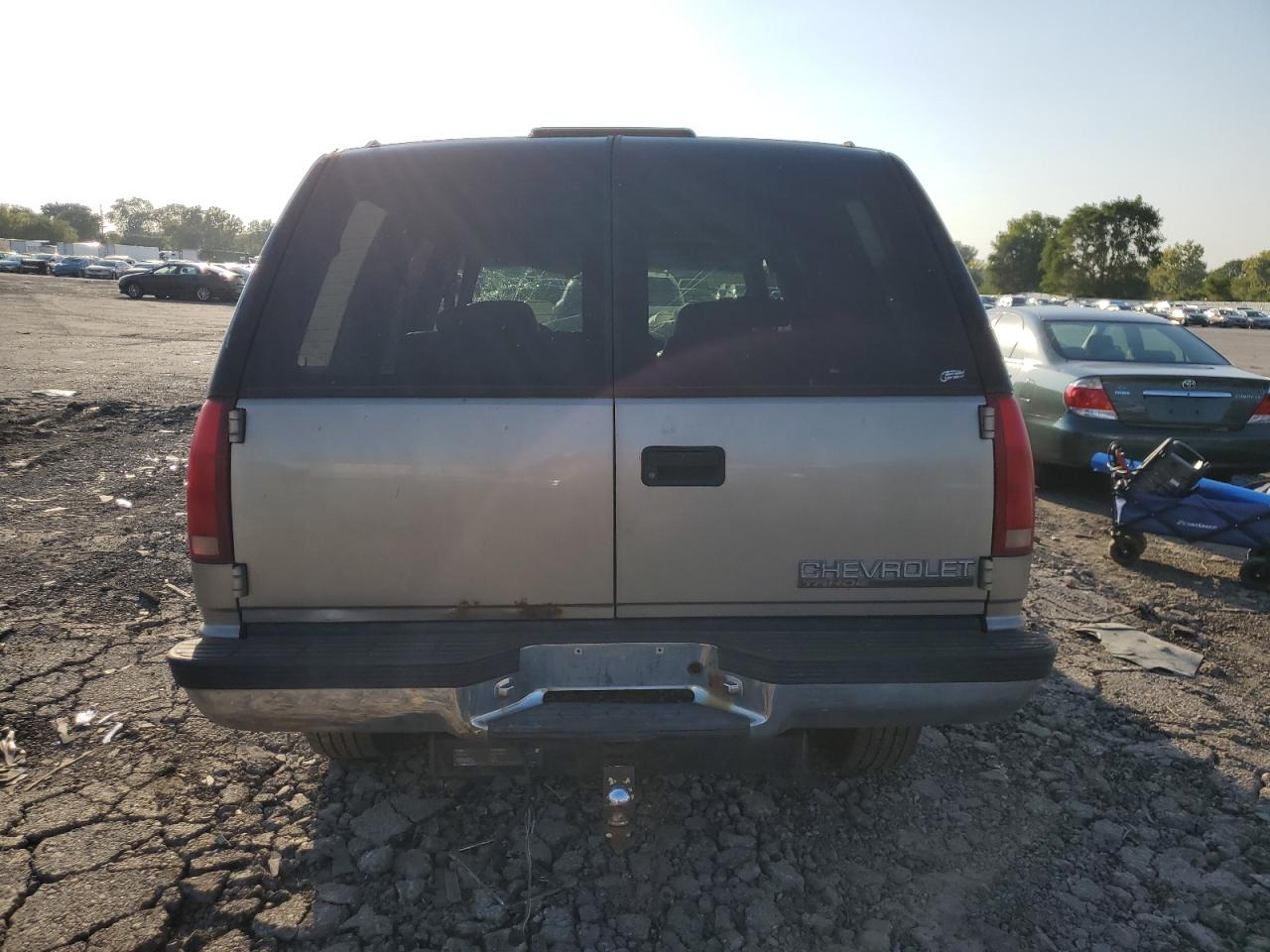 1999 Chevrolet Tahoe K1500 VIN: 1GNEK13R9XJ377602 Lot: 81850215