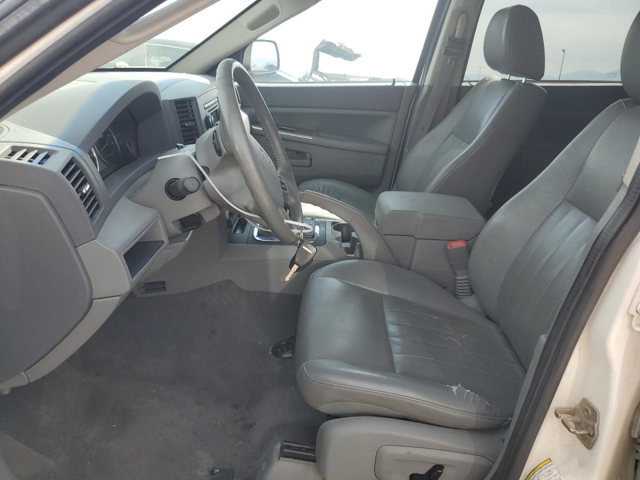 2007 Jeep Grand Cherokee Laredo VIN: 1J8HR48P07C582233 Lot: 71448755