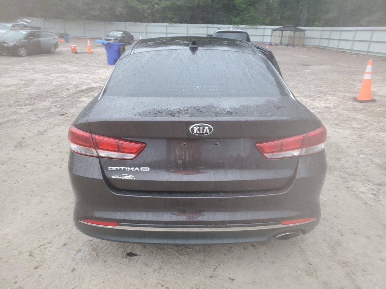 2018 Kia Optima Lx VIN: KNAGT4L30J5234675 Lot: 72074325
