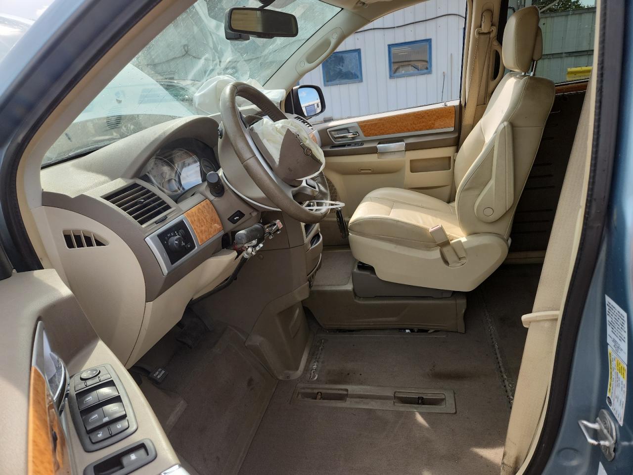 2010 Chrysler Town & Country Limited VIN: 2A4RR7DX5AR427883 Lot: 71637685