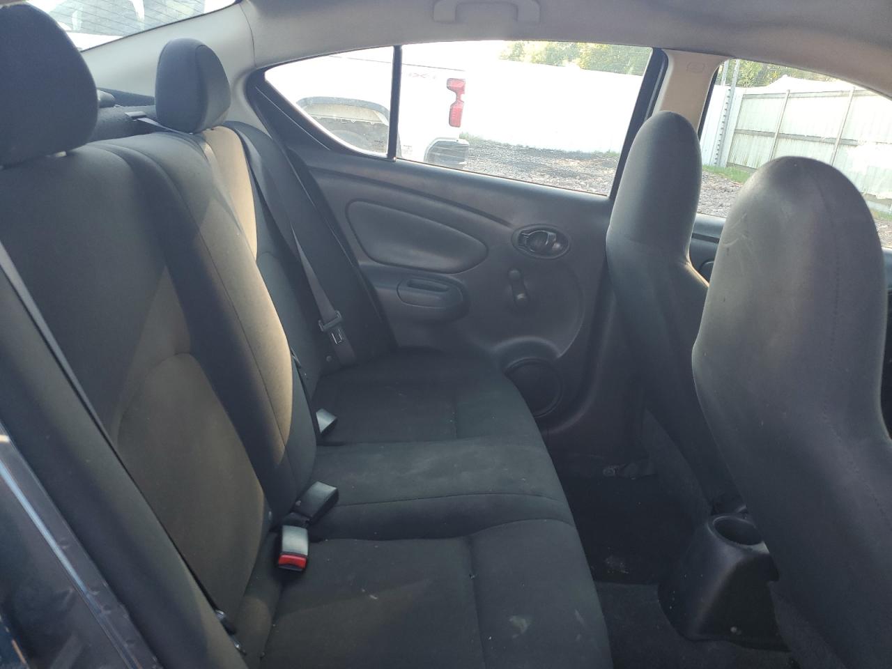 2015 Nissan Versa S VIN: 3N1CN7AP8FL85119 Lot: 71797755