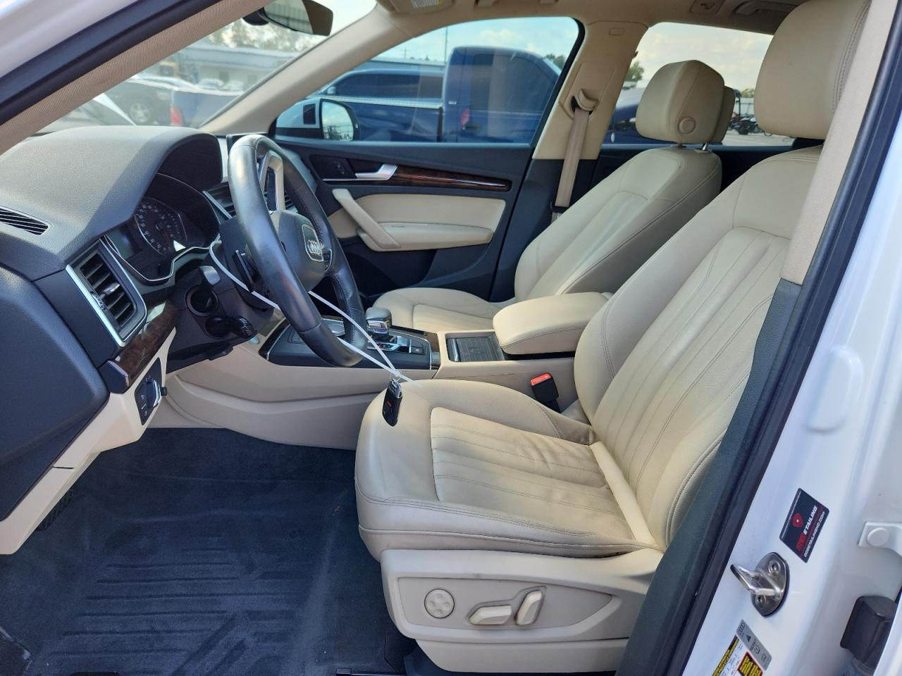2020 Audi Q5 Premium VIN: WA1ANAFY6L2019549 Lot: 80707765